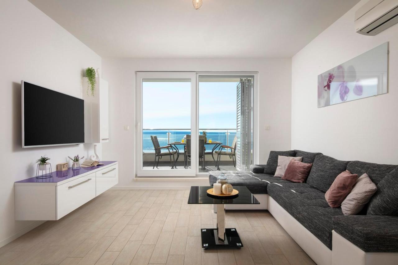 Apartments Tanita Подстрана Екстер'єр фото