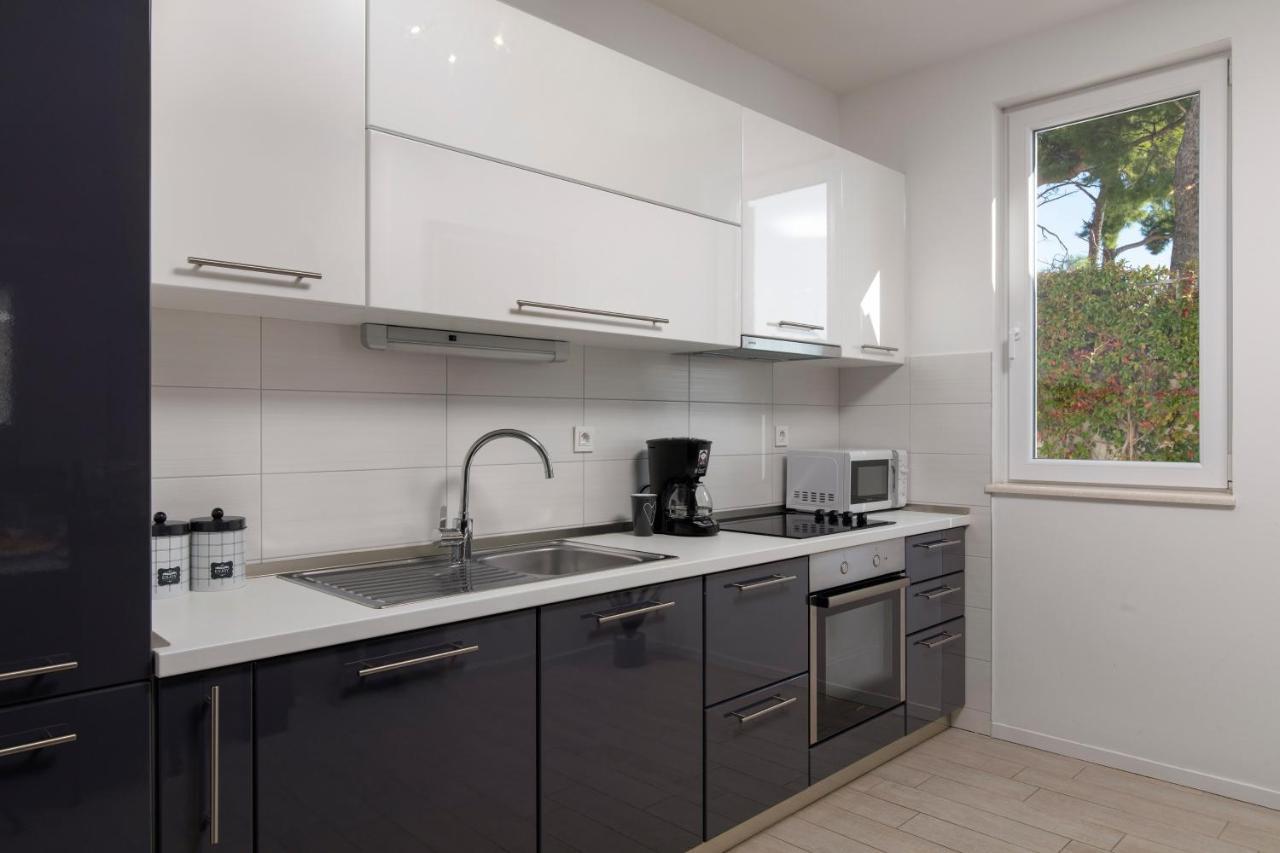 Apartments Tanita Подстрана Екстер'єр фото