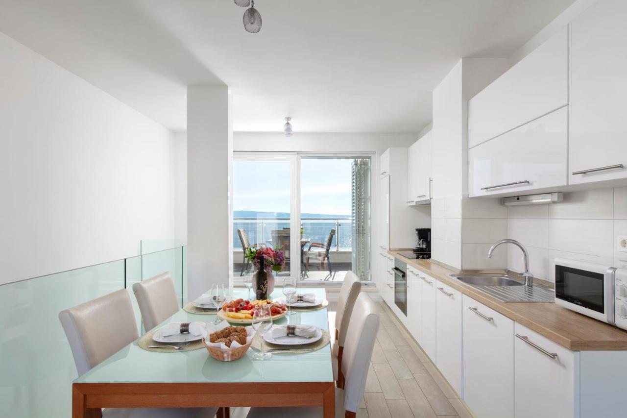 Apartments Tanita Подстрана Екстер'єр фото